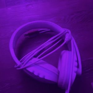 Headphones it changes color and has really good sound